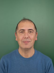 Santi 1 230x310 - Qui (ara)